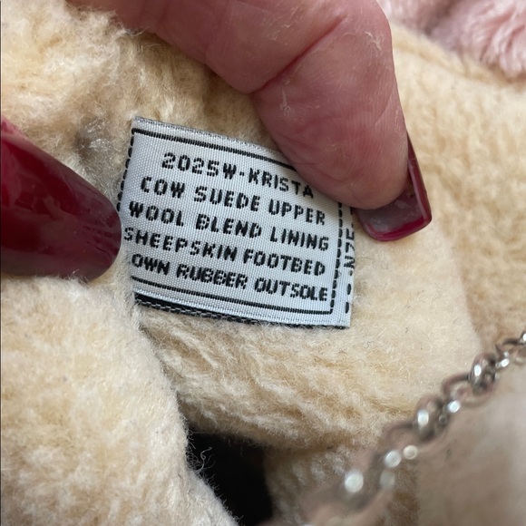 BearPaw Women's Brown Suede Lace Up Boots - Picture 4 of 11